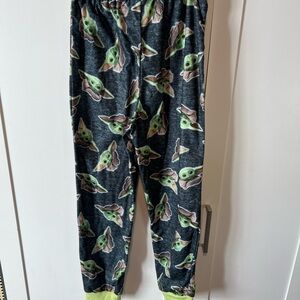Kids Star Wars Baby Yoda Pajama Pants. Size 10/12